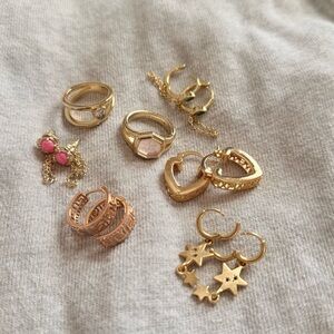 Ring & Earrings Bundle 7pc total